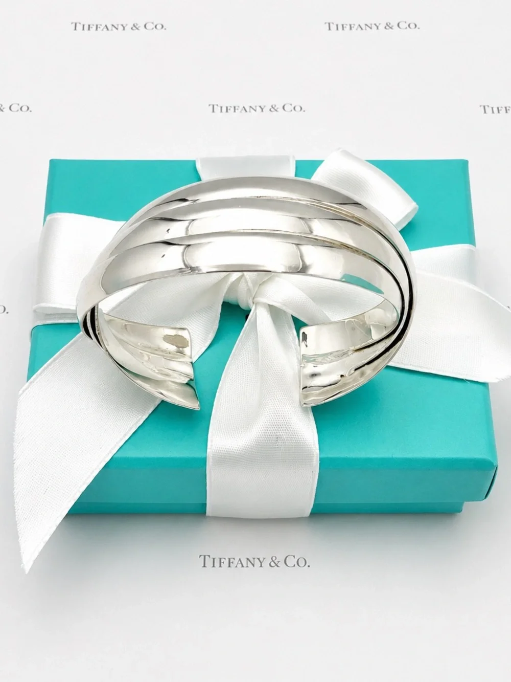 Tiffany & Co. Triple Interlocking Bangle Cuff Bracelet Sterling Silver Gift Box
